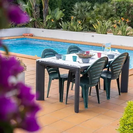 Casa Garrod - Spacious Family Semesterbostad Aljezur