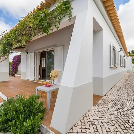 Casa Garrod - Spacious Family Semesterbostad Aljezur